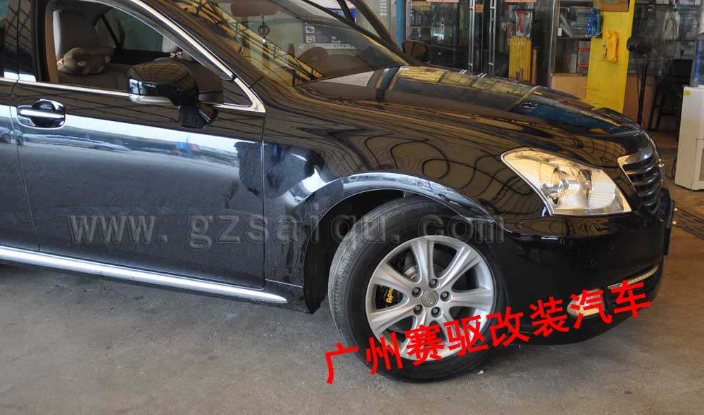 豐田皇冠改裝AP四活塞剎車(chē)皮