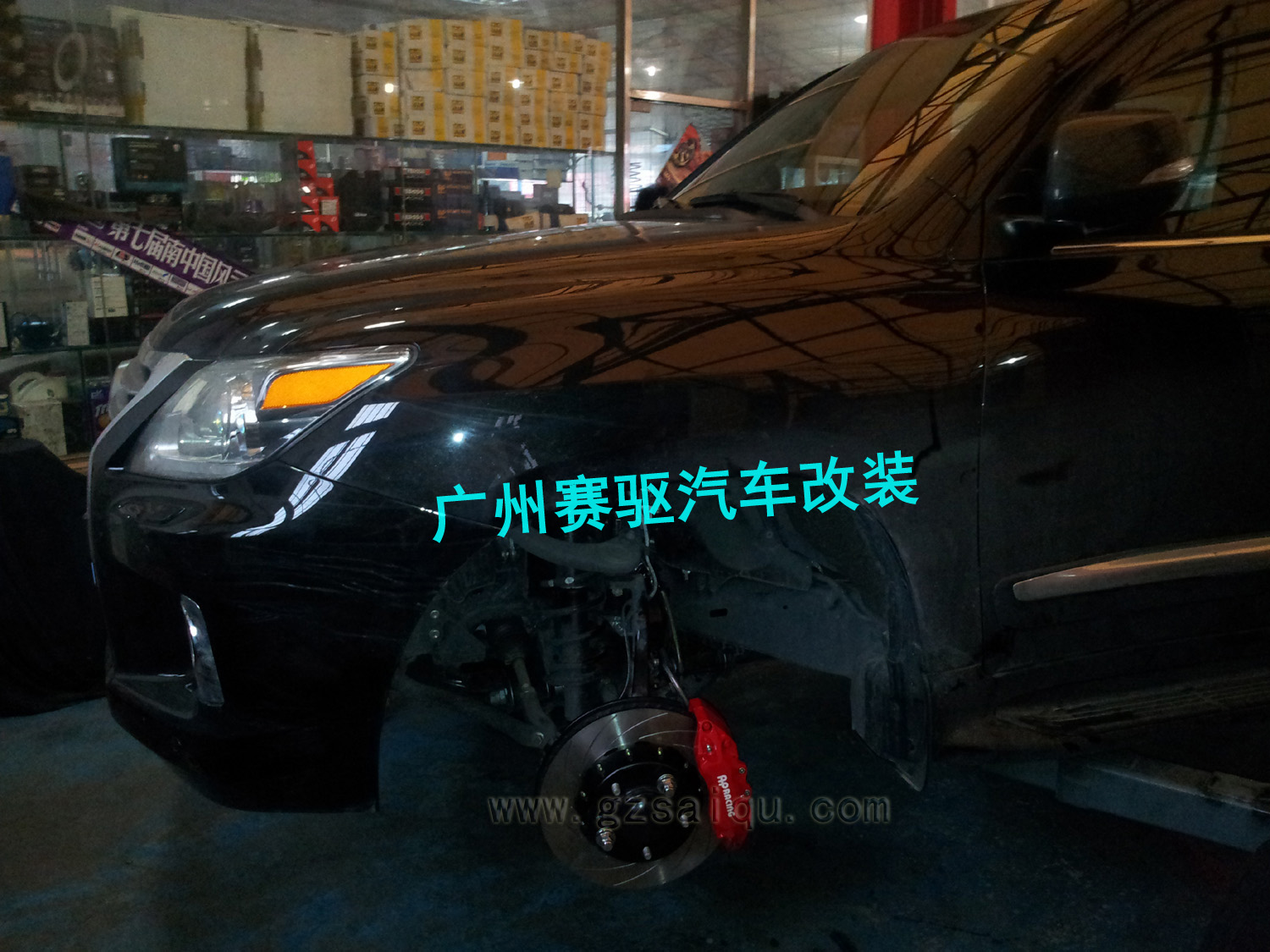 改裝英國(guó)AP剎車六活塞分泵
