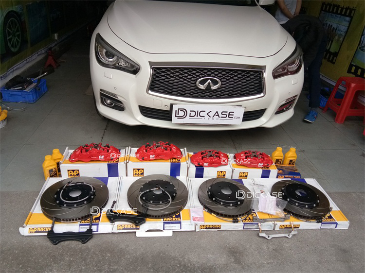 英菲尼迪Q50升級(jí)AP95系列前六后四剎車(chē)